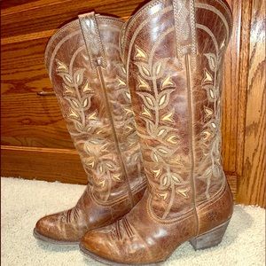 Ariat boots!